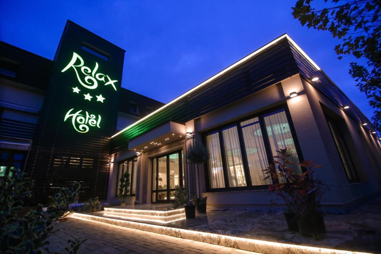 Hotel Relax Craiova Eksteriør billede