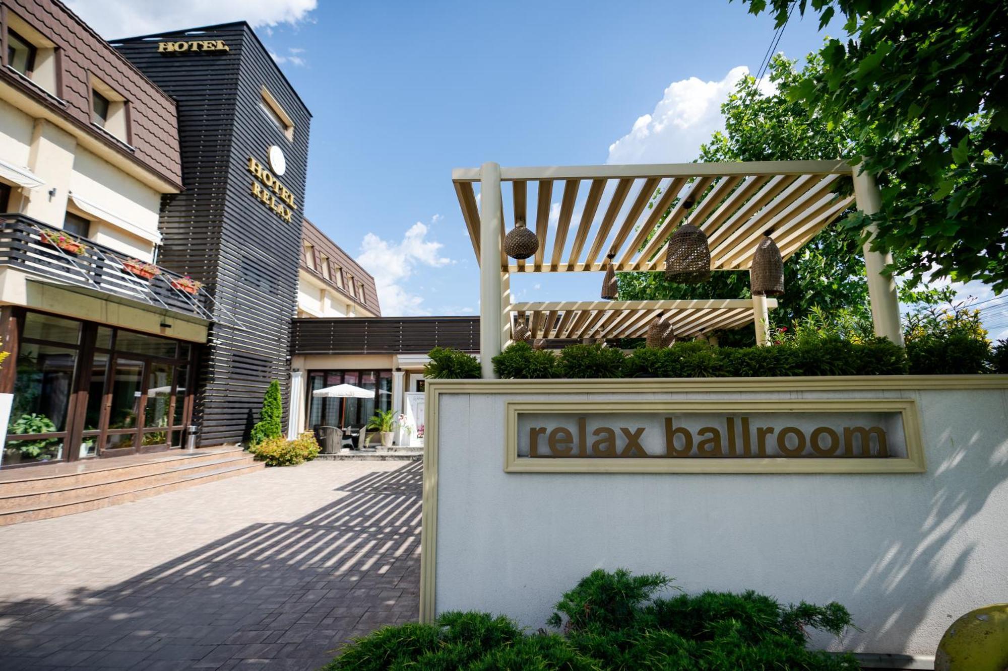 Hotel Relax Craiova Eksteriør billede