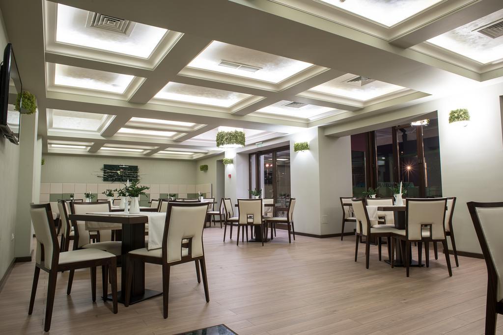 Hotel Relax Craiova Eksteriør billede