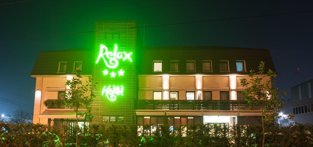 Hotel Relax Craiova Eksteriør billede